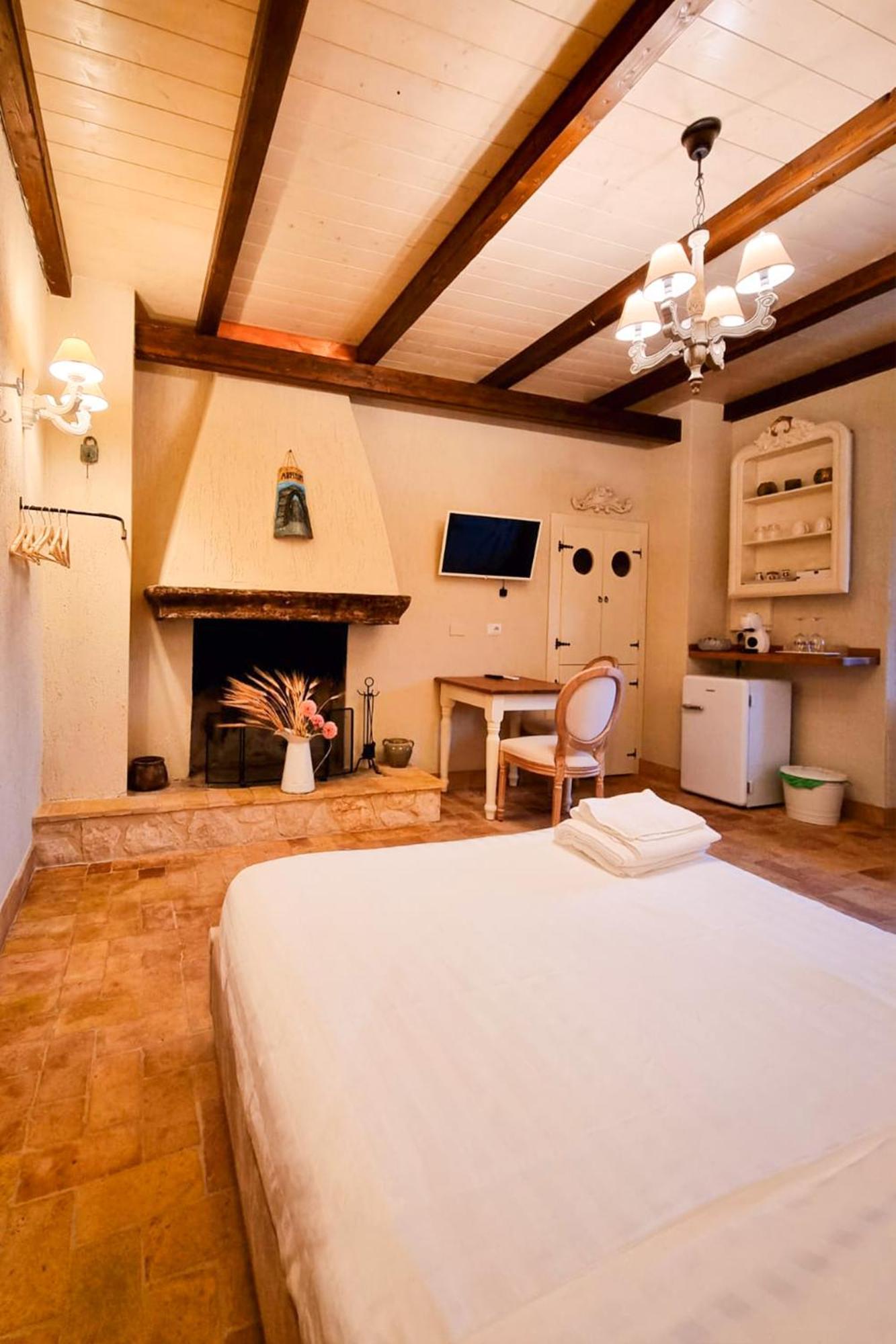 1870 Bed & Breakfast Arpino Bagian luar foto